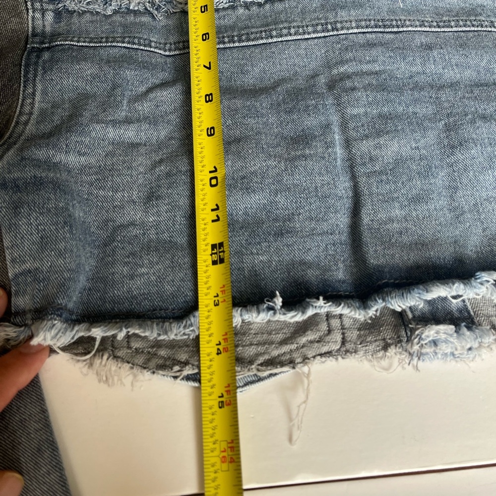 PrettyLittleThing Gray and Blue Denim Cropped Frayed Jacket Size 4 - Picture 9 of 11